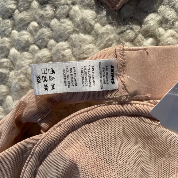 Ultra Fine Mesh Underwire Bra (skims) - Picture 3 of 4